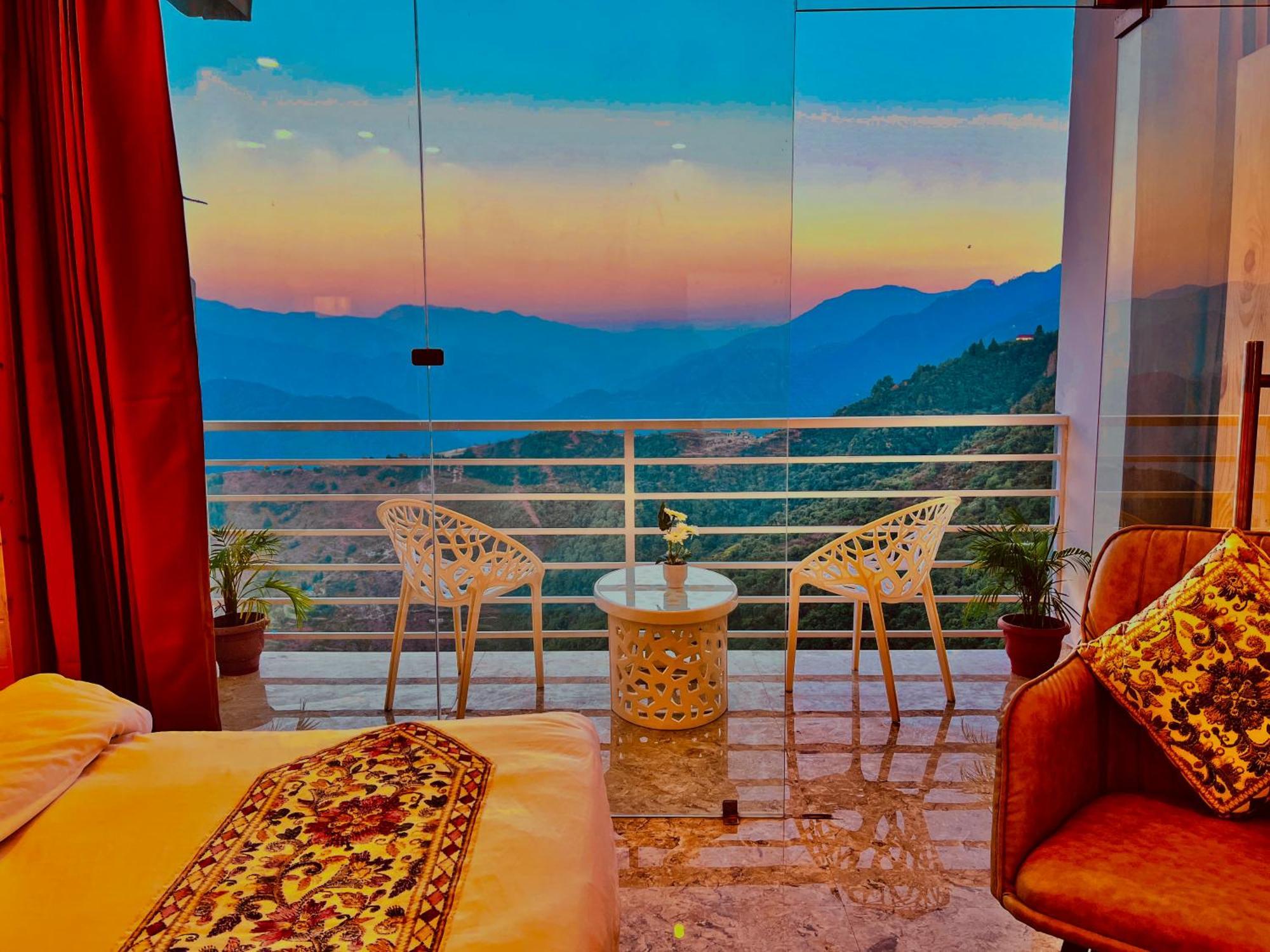 Hotel Hill View, Mussoorie - Near Jw Marriott Mussoorie, M 77377-32479 Luaran gambar