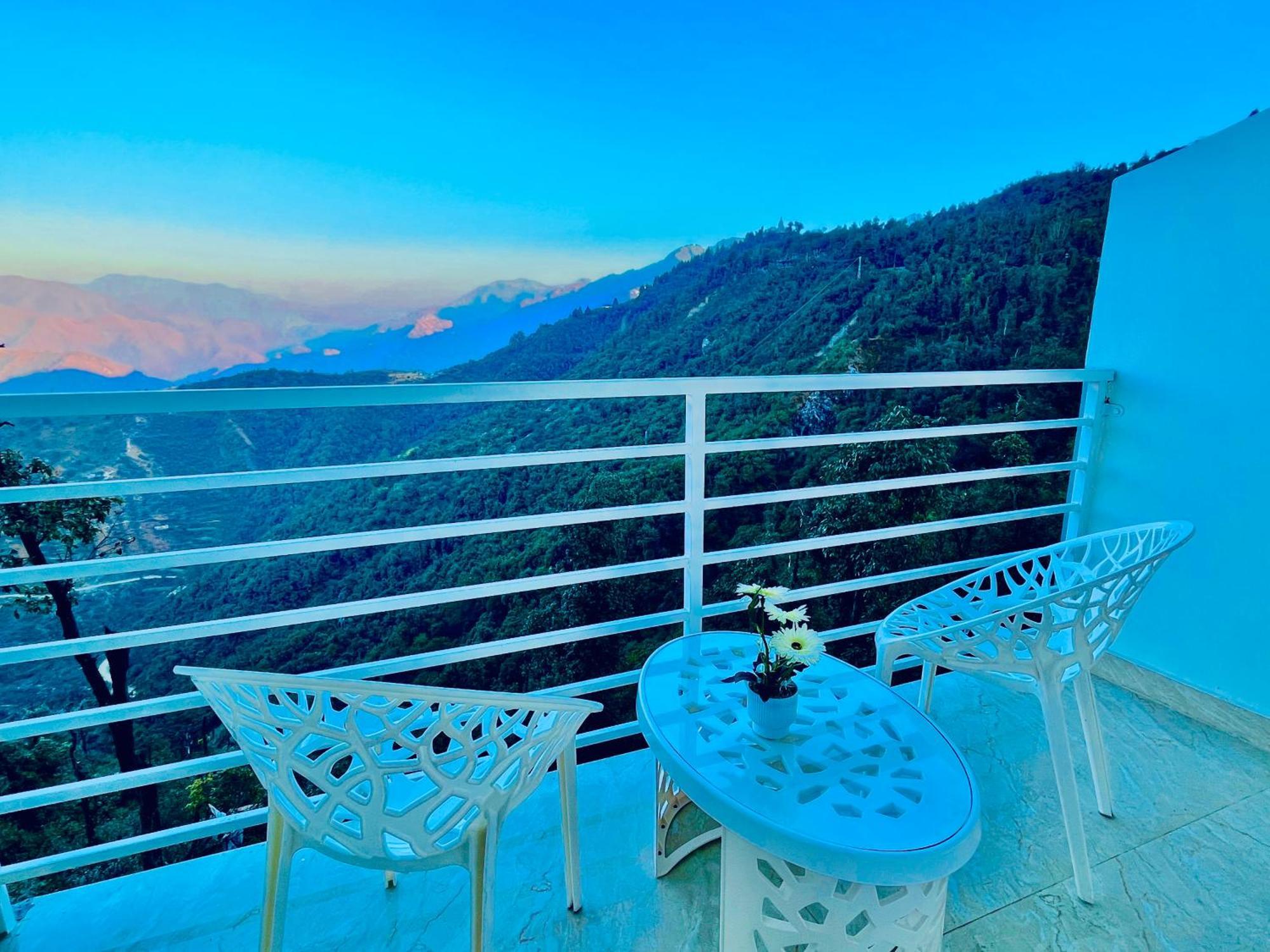 Hotel Hill View, Mussoorie - Near Jw Marriott Mussoorie, M 77377-32479 Luaran gambar