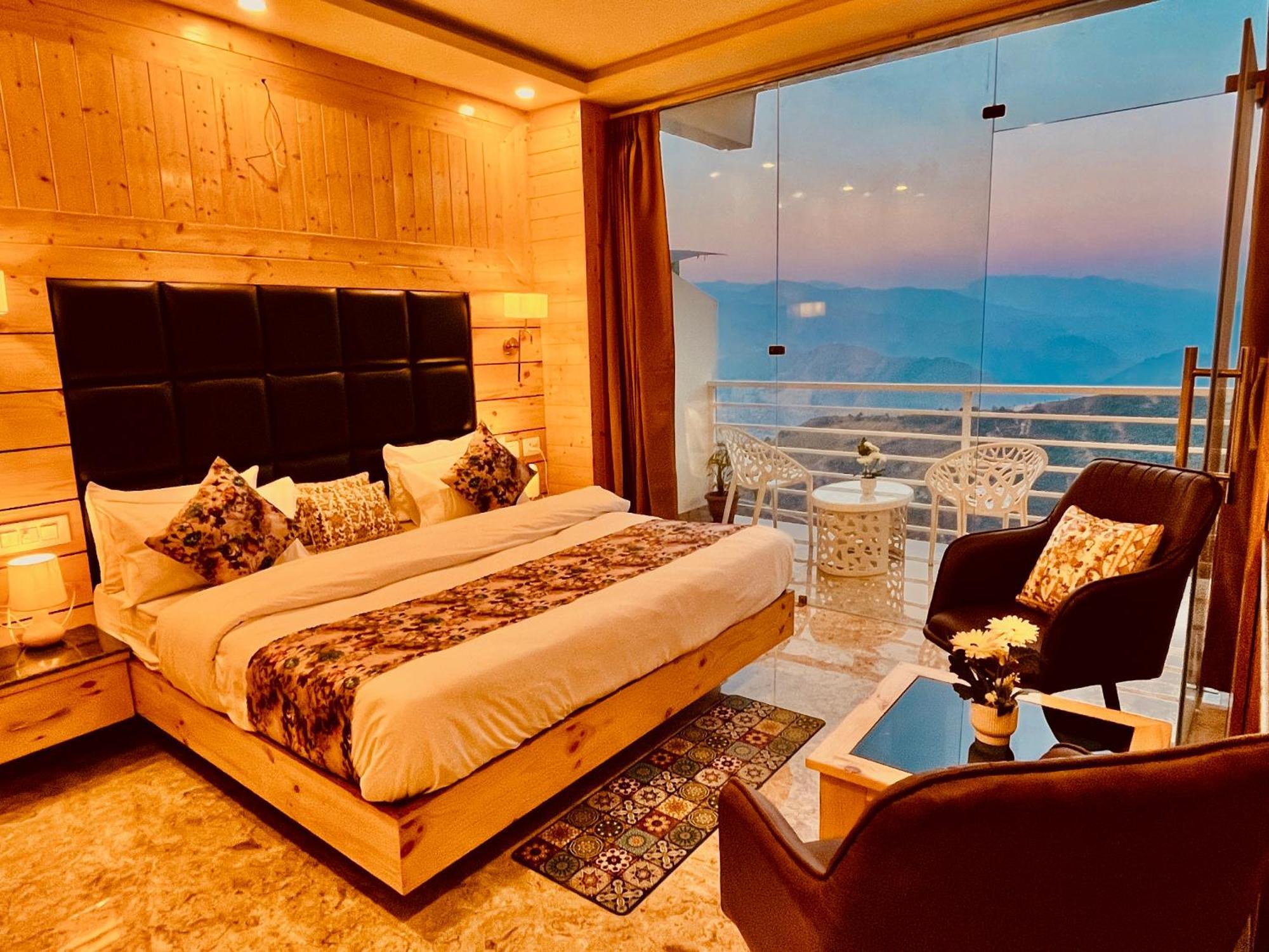 Hotel Hill View, Mussoorie - Near Jw Marriott Mussoorie, M 77377-32479 Luaran gambar