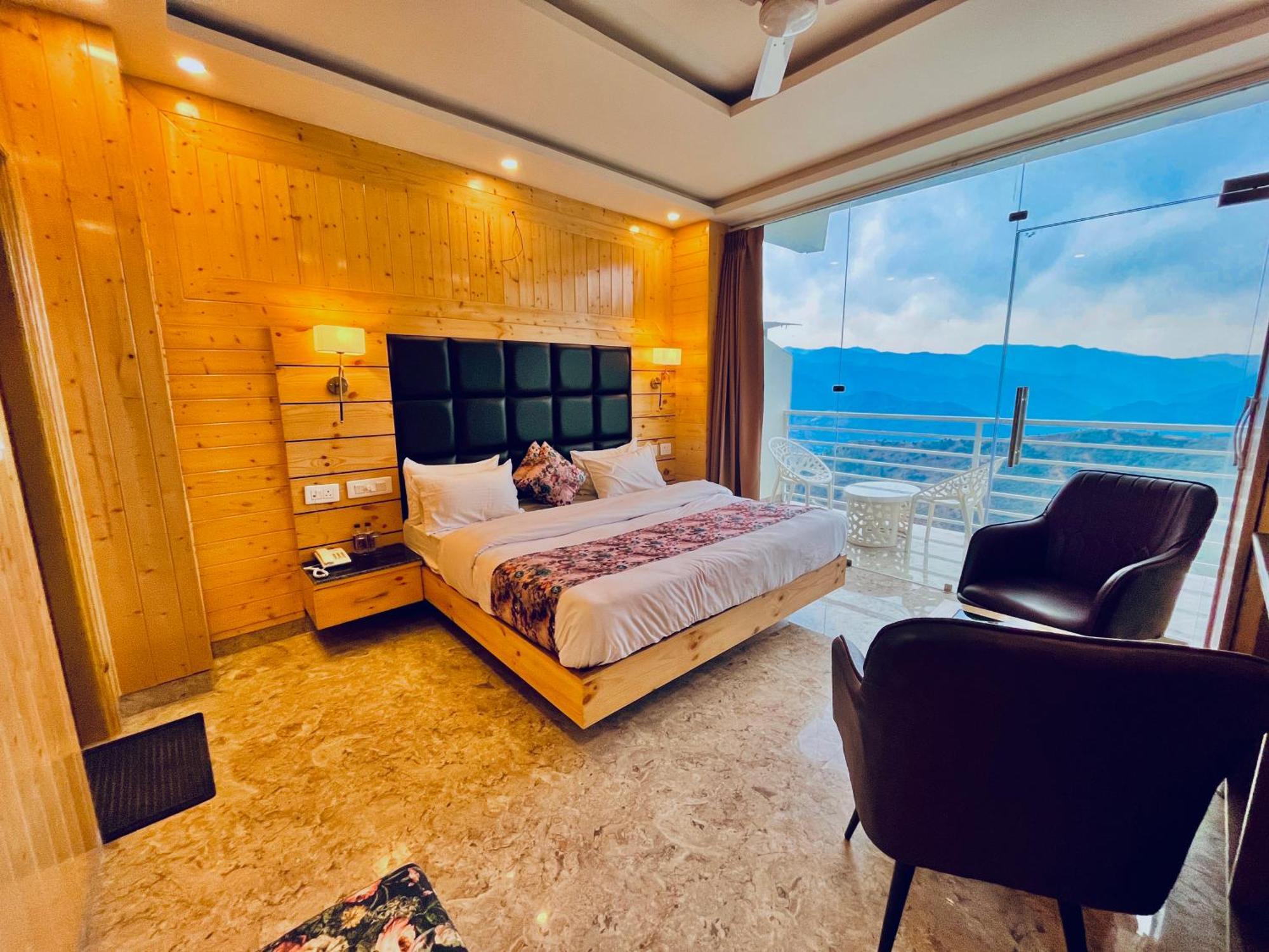 Hotel Hill View, Mussoorie - Near Jw Marriott Mussoorie, M 77377-32479 Luaran gambar